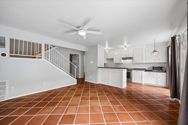 Photo - 3502 Burlington St Unidad 13