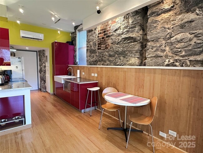 Photo - 130 Biltmore Ave