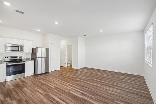 Photo - Fantastic 3bd/2ba home! Coming soon!