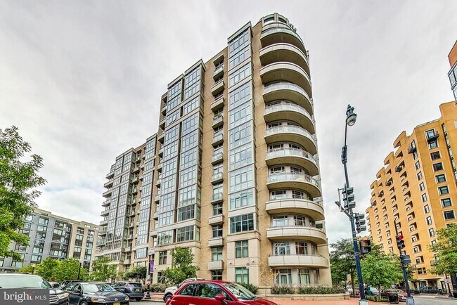 Photo - 811 4th St NW Unidad 112