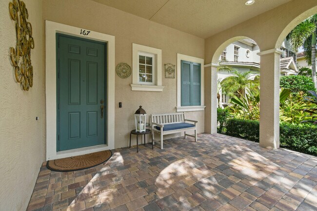 Photo - 167 Arklow Ave