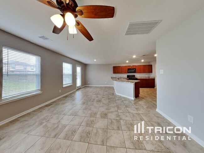 Photo - 5342 Castle Discordia St