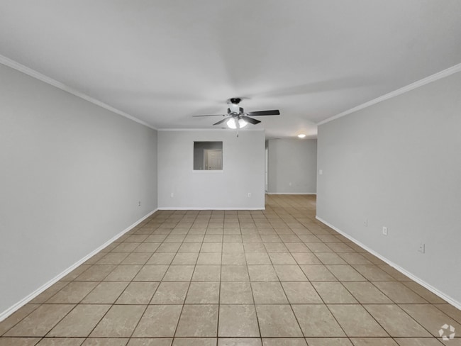 Building Photo - 522 N Chicago Ave Rental