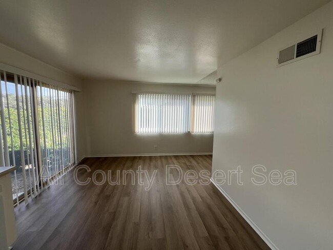 Photo - 5832 Nordina Dr