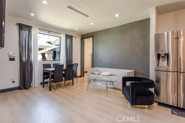 Photo - 8252 Morse Ave