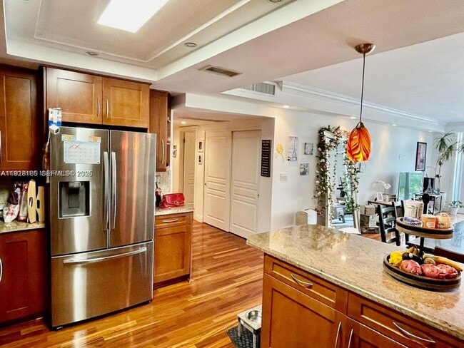 Photo - 19390 Collins Ave Unit 307