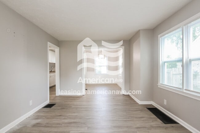 Photo - 1947 Glenridge Dr