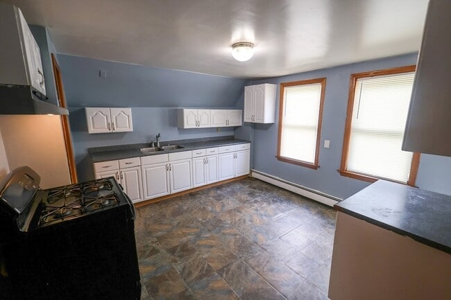 Building Photo - 7 Gayland St Unit 3