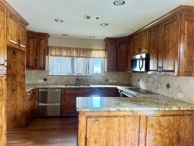 Photo - 10107 Hollow Canyon Dr