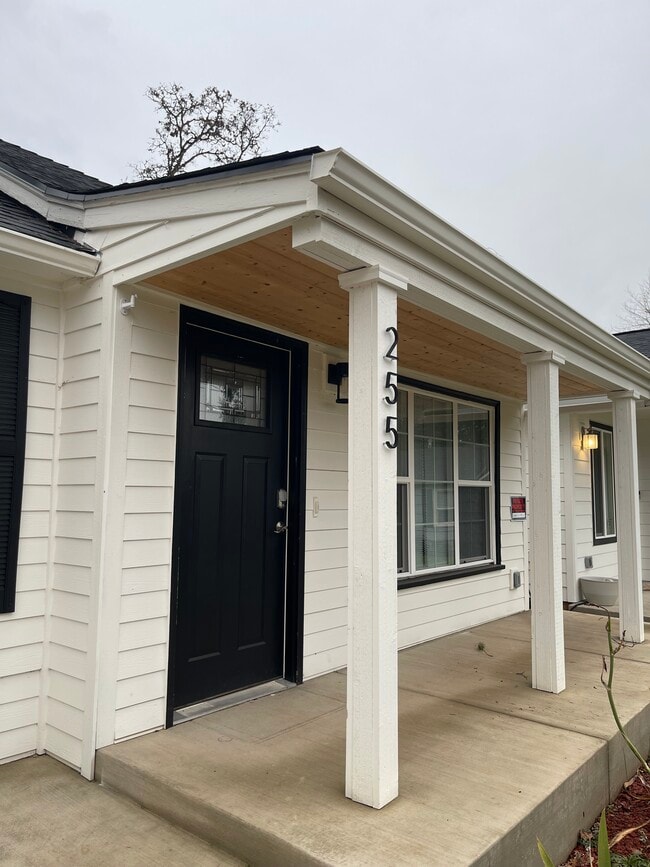 Photo - 255 Southview Pl S Unit 255 South view pl