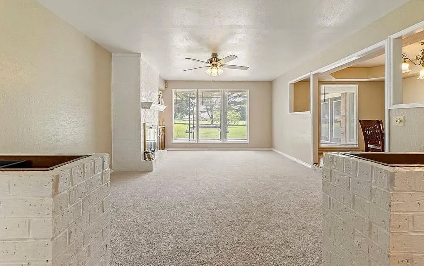 Photo - 57 Serenada Ln