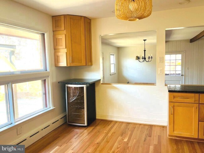 Photo - 3900 Laurel Rd