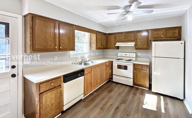 Photo - 3648 Missionaire Ave