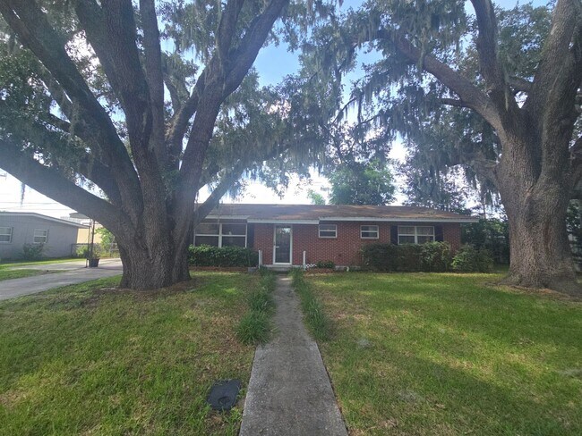 Photo - 1707 Staunton Ave