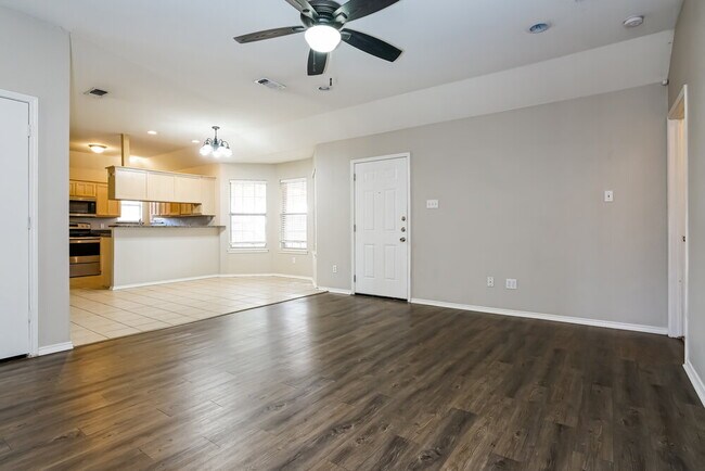 Photo - 216 Edson Ave