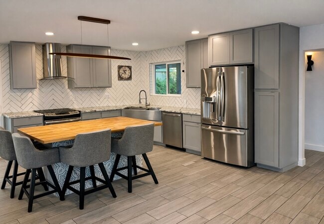 Photo - 6059 N 22nd Ave