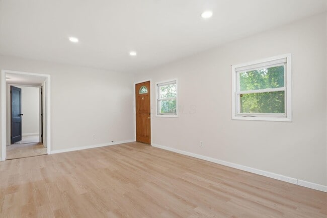 Photo - 1074 S James Rd