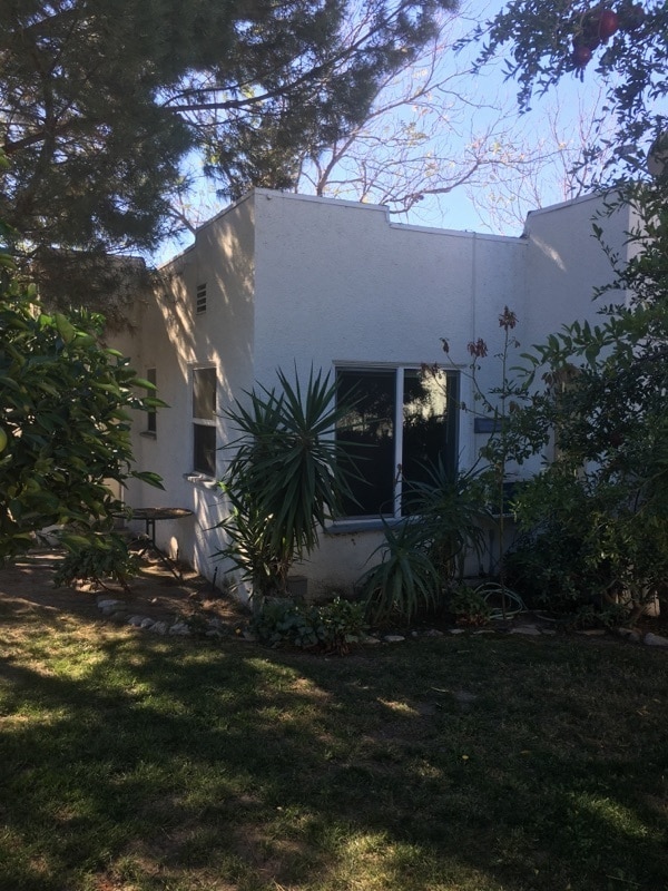 10017 Silverton Ave