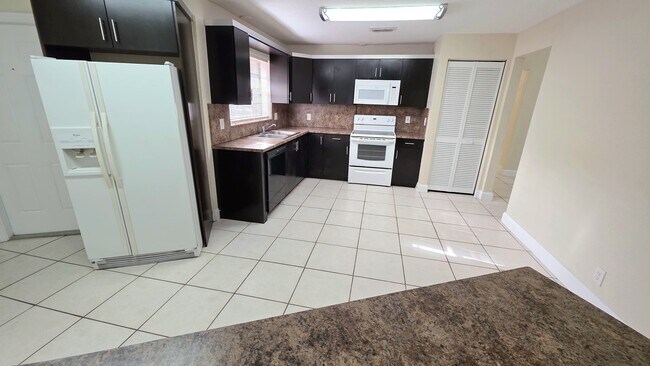 Photo - 10390 POOL HOUSE- NPM