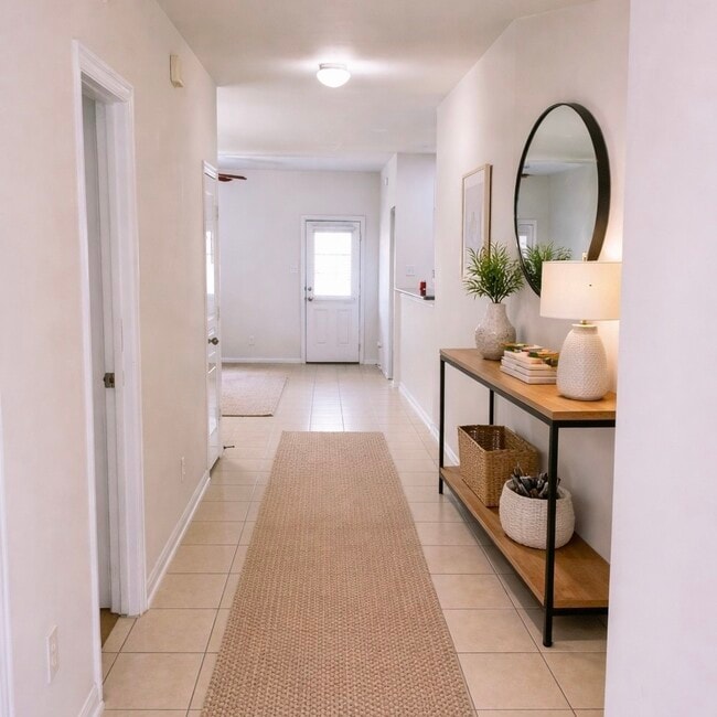 Photo - 8626 Willet St