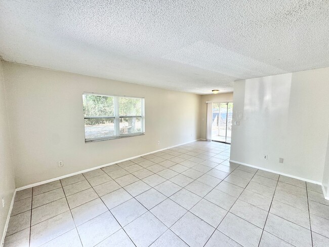 Photo - ** BONITA SPRINGS ** 2 BED / 1 BATH - WEST...