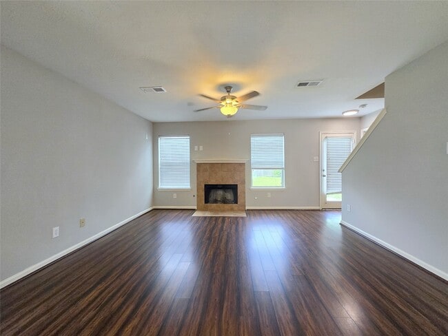 Photo - 1423 Stone Bluff Dr