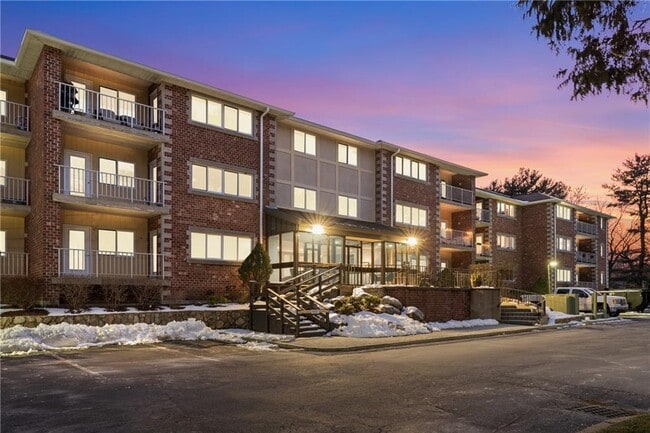 Photo - 30 Argyle Ave Unit 109