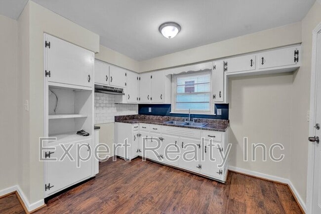 Photo - 7428 Paris Ave