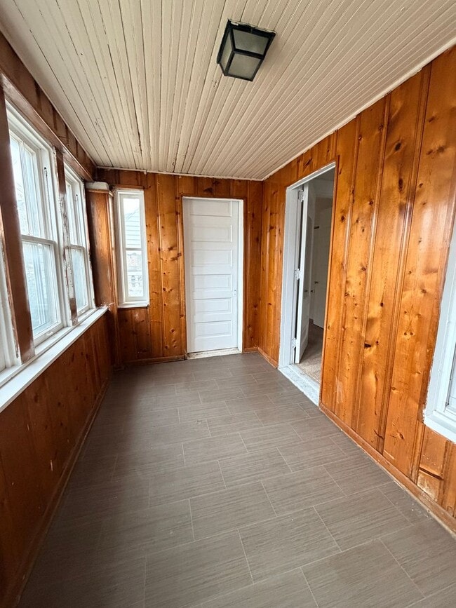 Photo - 71 N Warman Ave