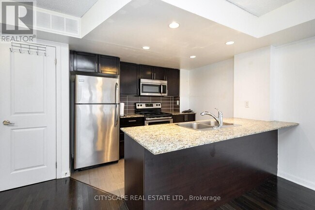 Photo - 12 Foundry Ave