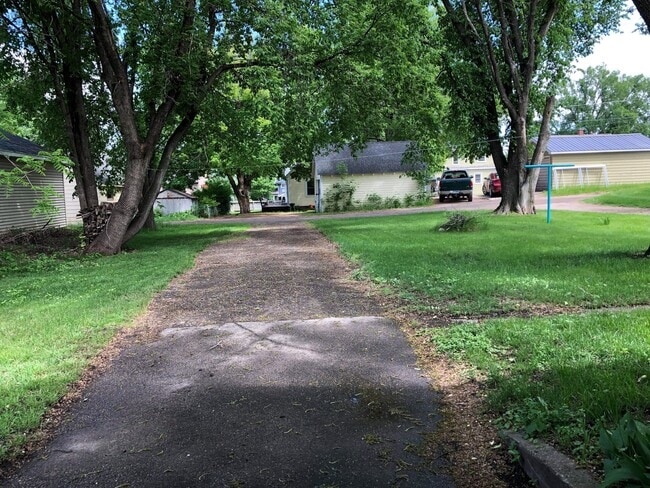 Photo - 526 W Bancroft Ave