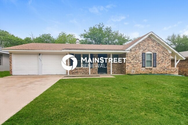 4 Bedroom Pet-Friendly Home in Burleson, T... - 4 Bedroom Pet-Friendly Home in Burleson, T...