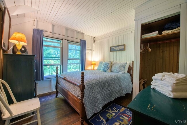 Building Photo - 3177 E Lake Rd