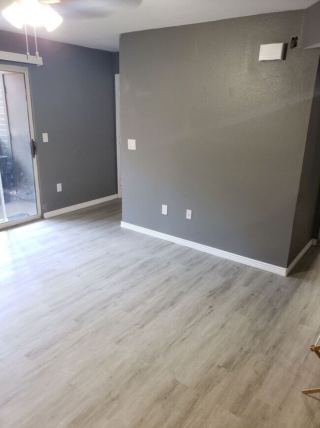 1385 W University Ave Unit 9-167