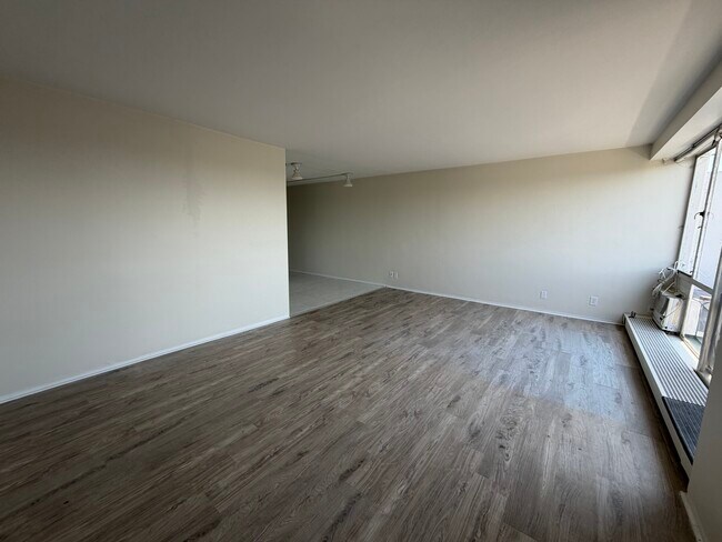Photo - 29 Concord Ave Unidad 815
