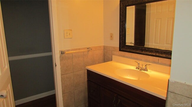 Photo - 19 Fenmore Dr