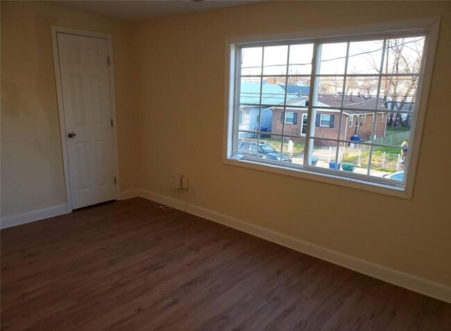 Photo - 716 31st St Unit B