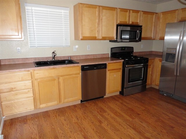 Photo - 4107 Logan Rd NW