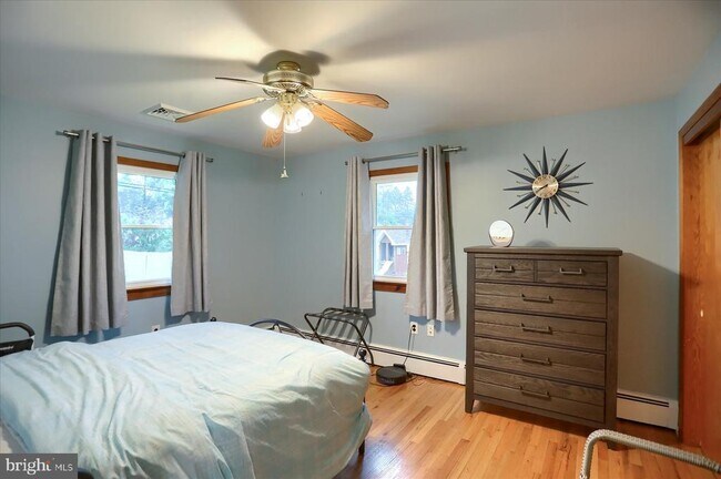 Photo - 83 Hillside Cir