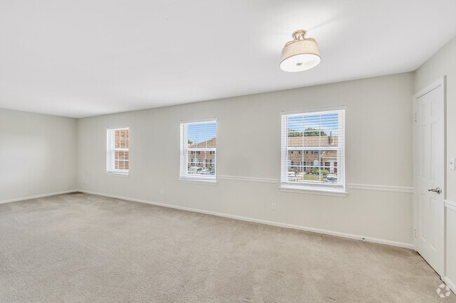 Peyton - 1BR, 1BA - 979SF - Living Room