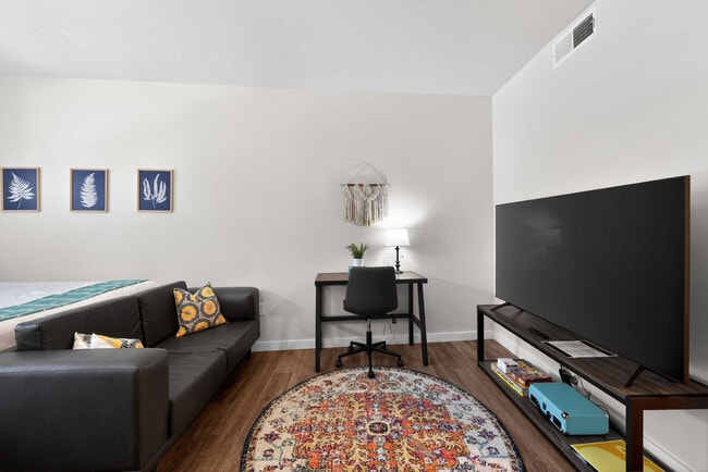 Building Photo - 1001 Marshall Ave Unit SI FL1-ID1523765P