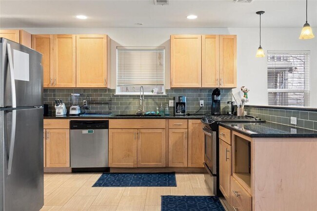 Photo - 3504 Speedway Unit A