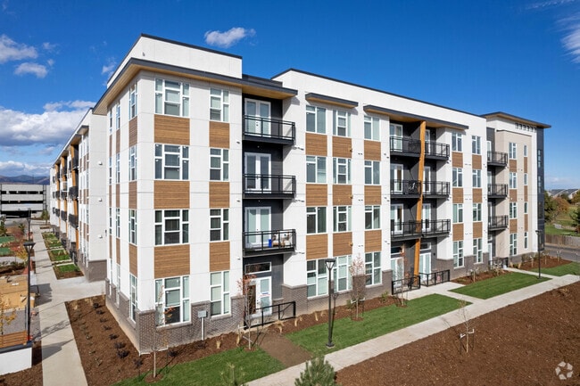 Photo - Olivine Littleton