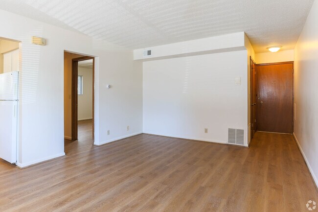 Photo - Wakeley Pointe Apartments