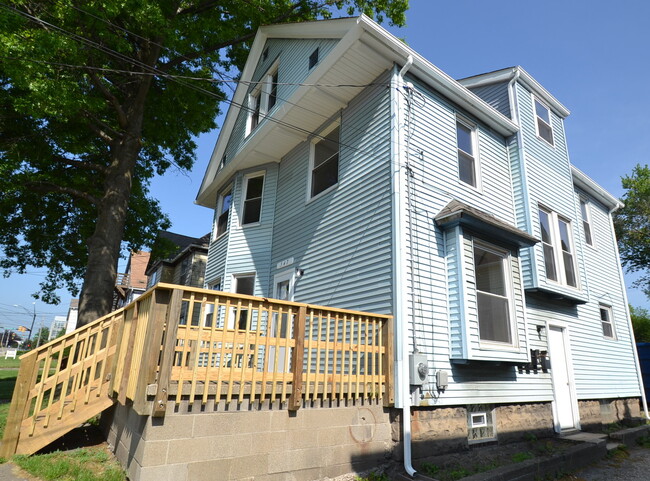 Building Photo - 547 Carroll St Unit 1