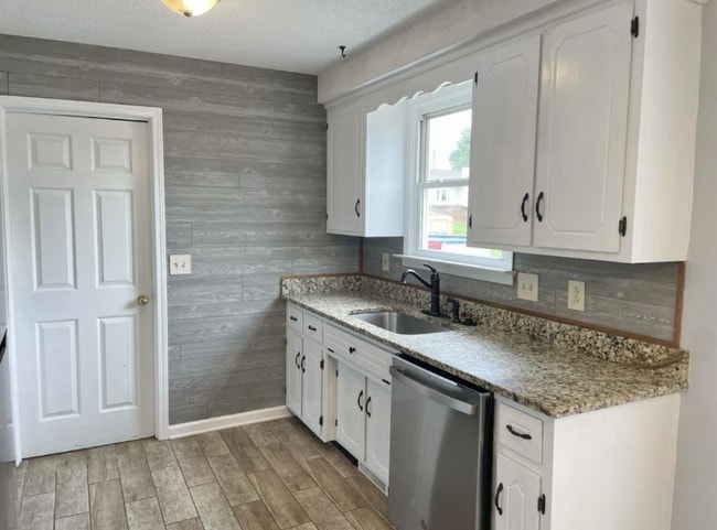 Photo - 1182 Willow Terrace