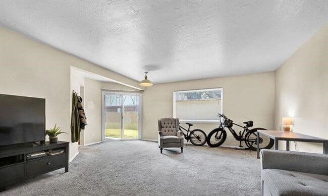 Photo - Cute 2 bed/1.5 bath Boise