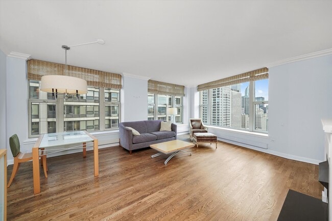 Photo - 25 E Superior St Unit 2805