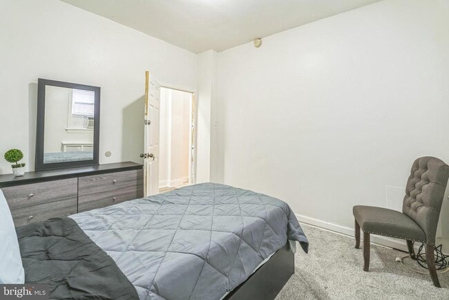 Building Photo - 5005 N 12th St Rental