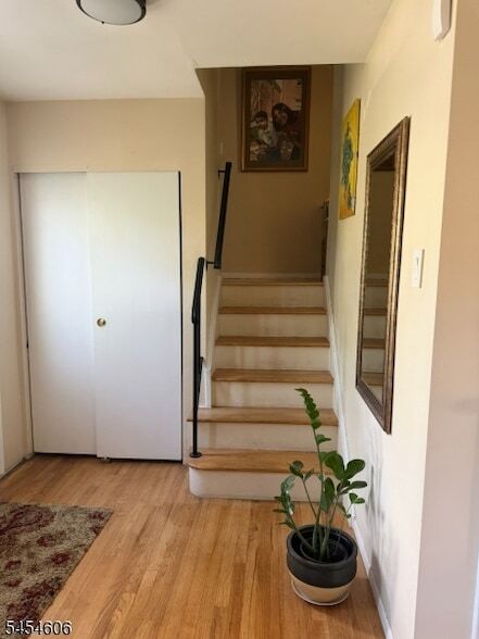Photo - 652 Holly Ln